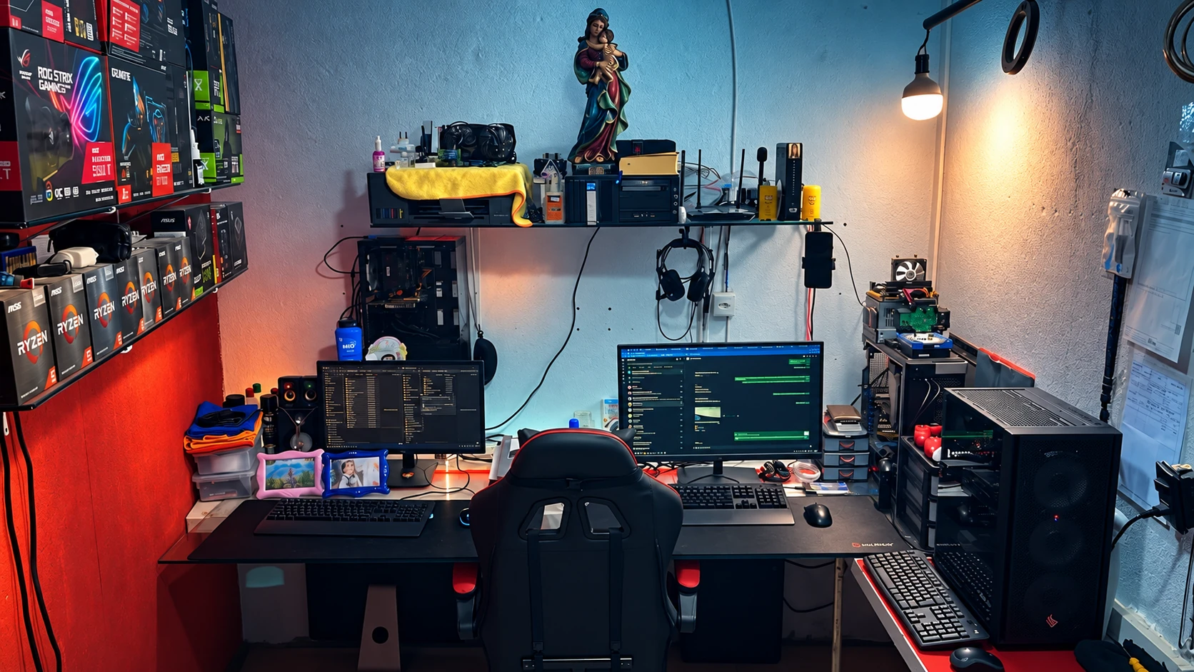 Bancada e equipamentos da oficina de informática Stark Tech MG